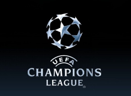 她在多场比 她在多场比